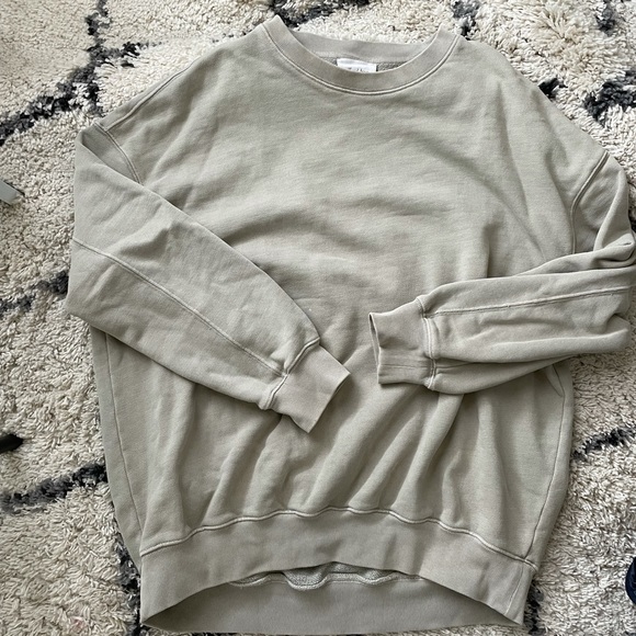 Aritzia Tops - Aritzia Light Green Oversized Crewneck